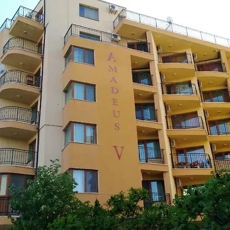 Modern 1 Bedroom In Amadeus 5 Apartment
